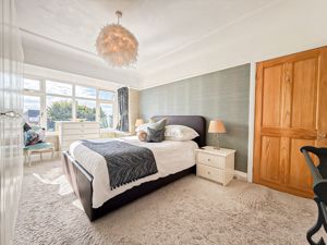 Photo 33- click for photo gallery